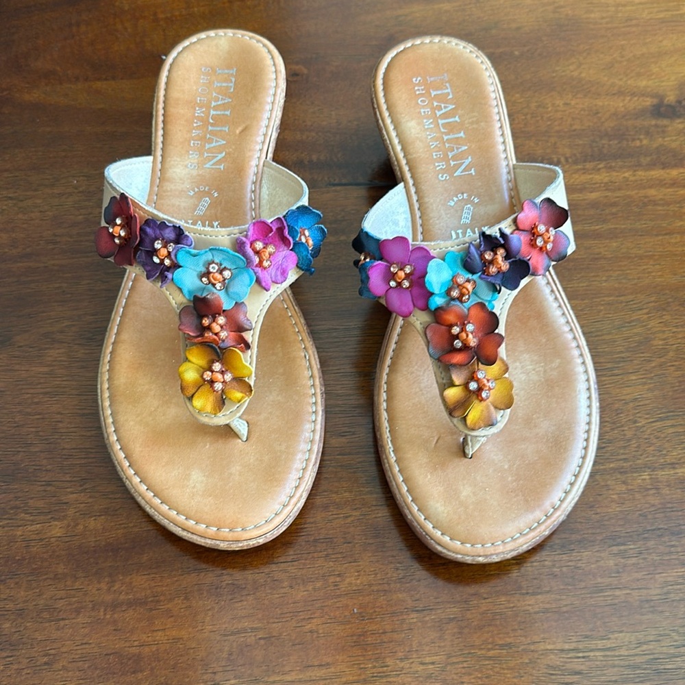 Italian shoemakers sandals. Size 8. Tan with multi colored leather flowers.